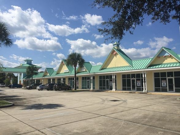 Retail at the Center of SE Palm Bay