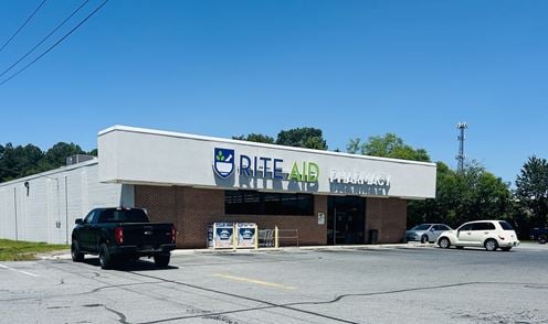 Versatile & Freestanding Retail/Flex Space