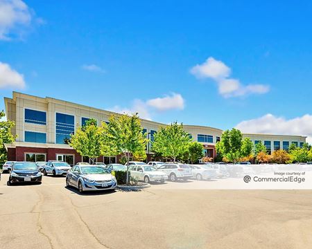 natomas gateway promenade