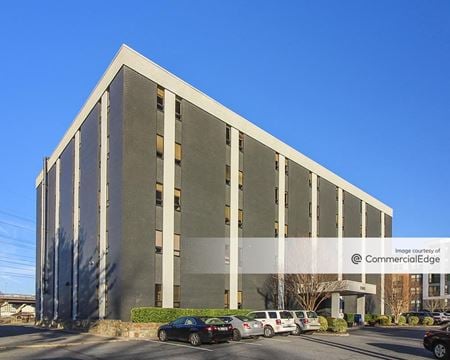 Photo of commercial space at 2560 Huntington Avenue in Alexandria