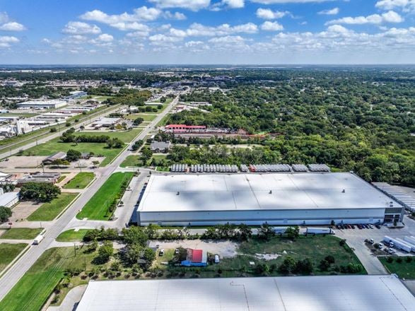 1134 Military Pkwy, Mesquite, TX