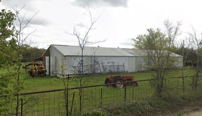6 Acres with metal building for Owner/User