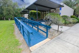 440 Kingsley Ave