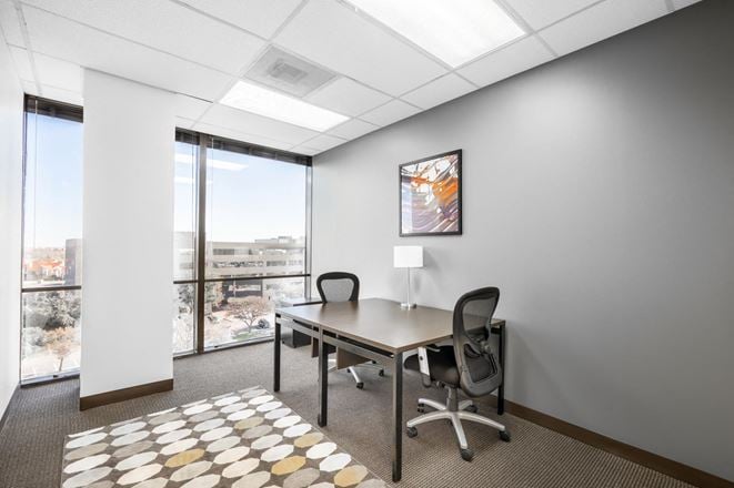 TX, Dallas - Mockingbird Towers