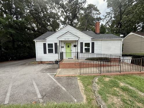 1608 Ramsey St