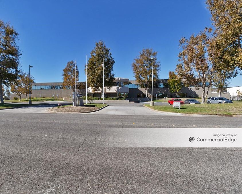 1001 Flynn Road, Camarillo Industrial Space For Lease