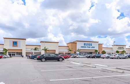 Photo of commercial space at Royal Gardens Plaza in Hialeah