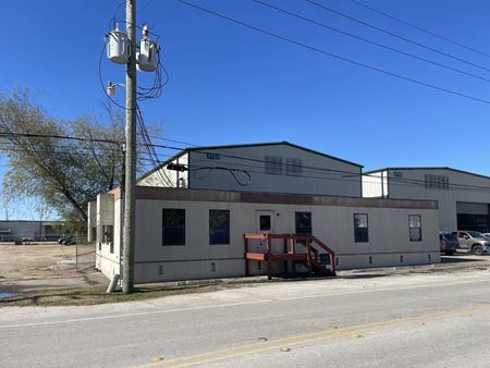 Photo of commercial space at 5713 Cunningham Road in Houston