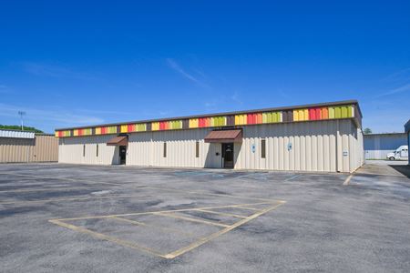 Photo of commercial space at 4812 Commercial Dr NW in Huntsville