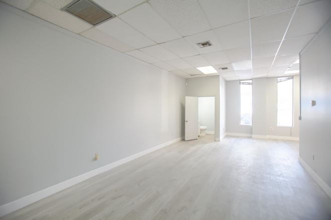 Premier Standalone Office/Retail Opportunity
