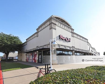 Retail space for Rent at 3333 Preston Road in Frisco