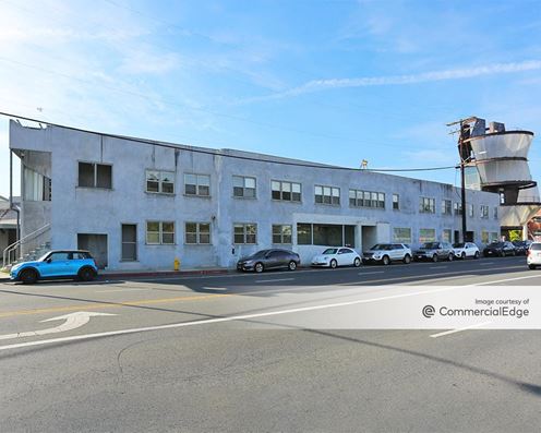 Conjunctive Points - What Wall & 3520-3526 Hayden Avenue