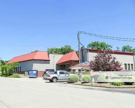 Office space for Rent at 125 Broadway Avenue in Oak Ridge