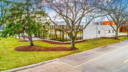 Photo of commercial space at 480 Central Avenue in Northfield