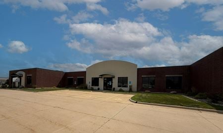 Office space for Rent at 4935 Bowling St SW in Cedar Rapids