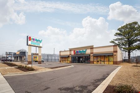 Retail space for Sale at 2870 Poplar Avenue in Memphis