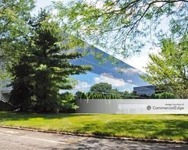 Mountain Heights Corporate Center - 420 Mountain Avenue