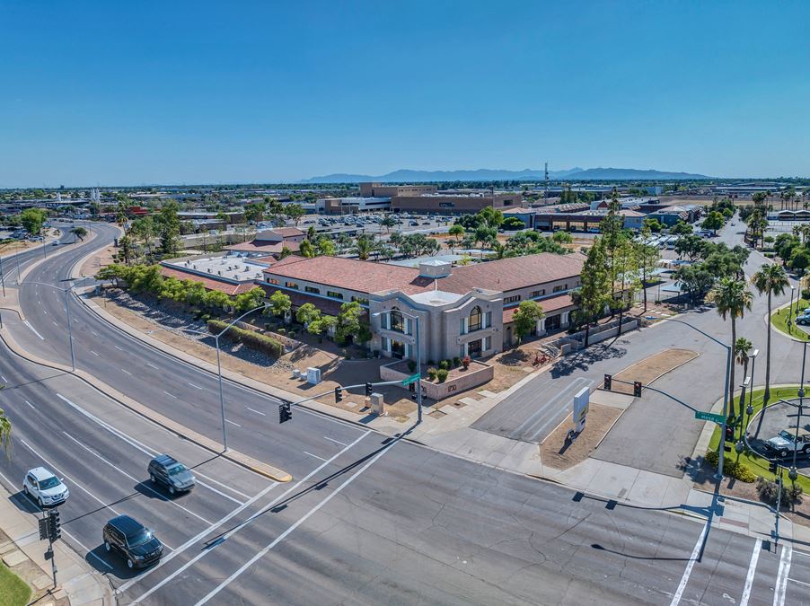 South Mesa/Gilbert Great Location Just Off Freeway