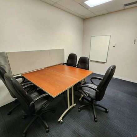 EZ Office - Penn West Plaza