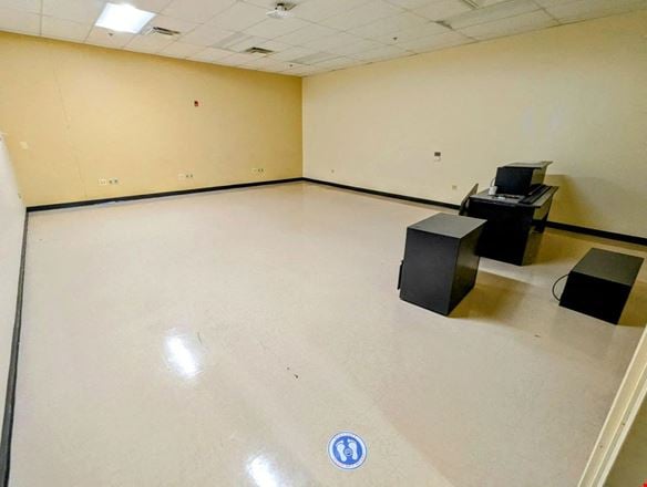 Randallstown Plaza - 3637-3695 Offutt Rd