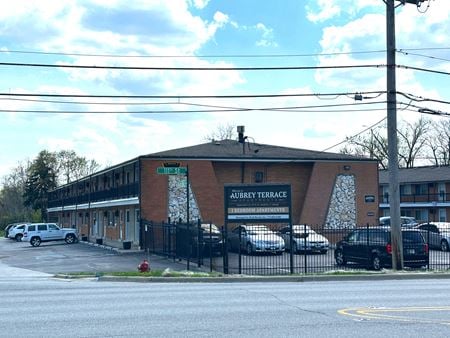 Photo of commercial space at 6545 W. 111th Street in Worth