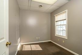 GREENBRIER OFFICE PARK | LEASE SPACE AVAILABLE