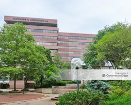 6 Landmark Square