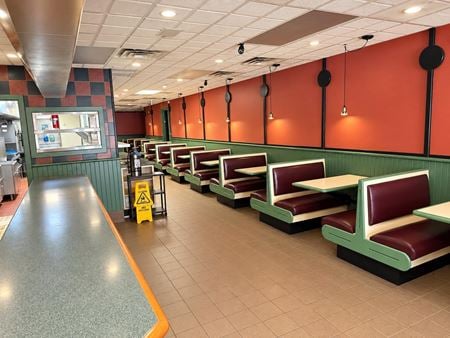 Retail space for Rent at 562 Broad Street in Newark