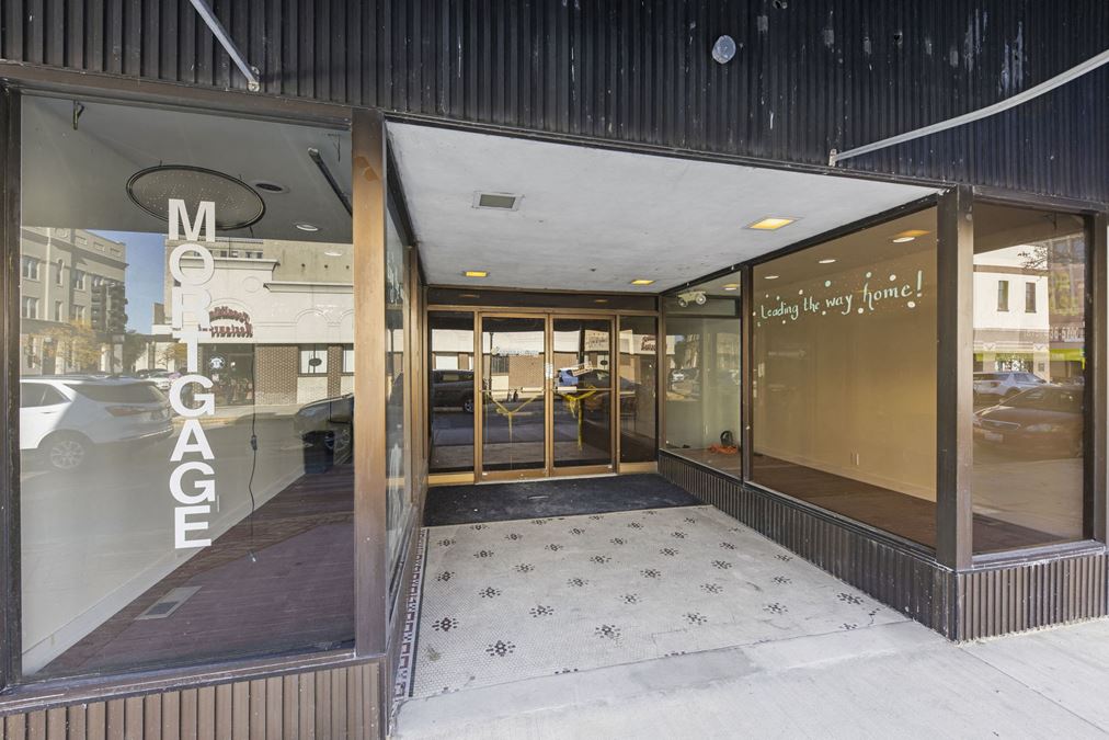 Downtown Aurora Retail Space 69 E. Downer Pl Retail Space