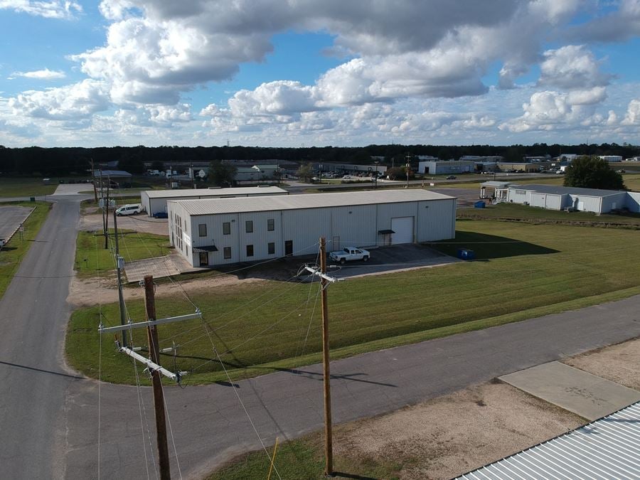 Office/Warehouse Flex Industrial Building For Sale