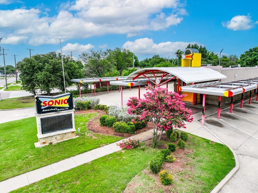 1,704 SF for Sale or Lease in Irving