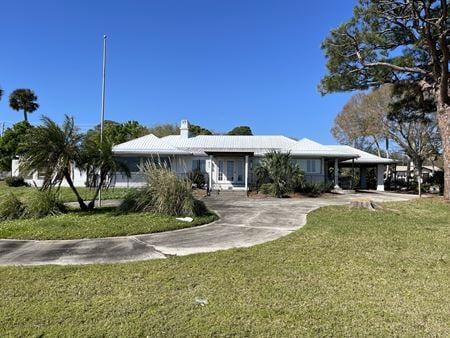 Retail space for Sale at 137 Birch St in Titusville