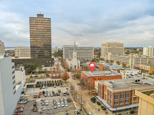Downtown Offices in Gras Town Plaza