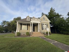 1901 Main St