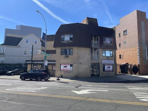 7626 Broadway