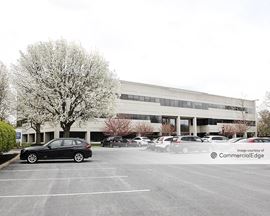 Freedom Business Center