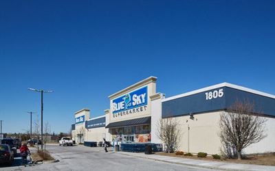 Shops at Pickering Ridge