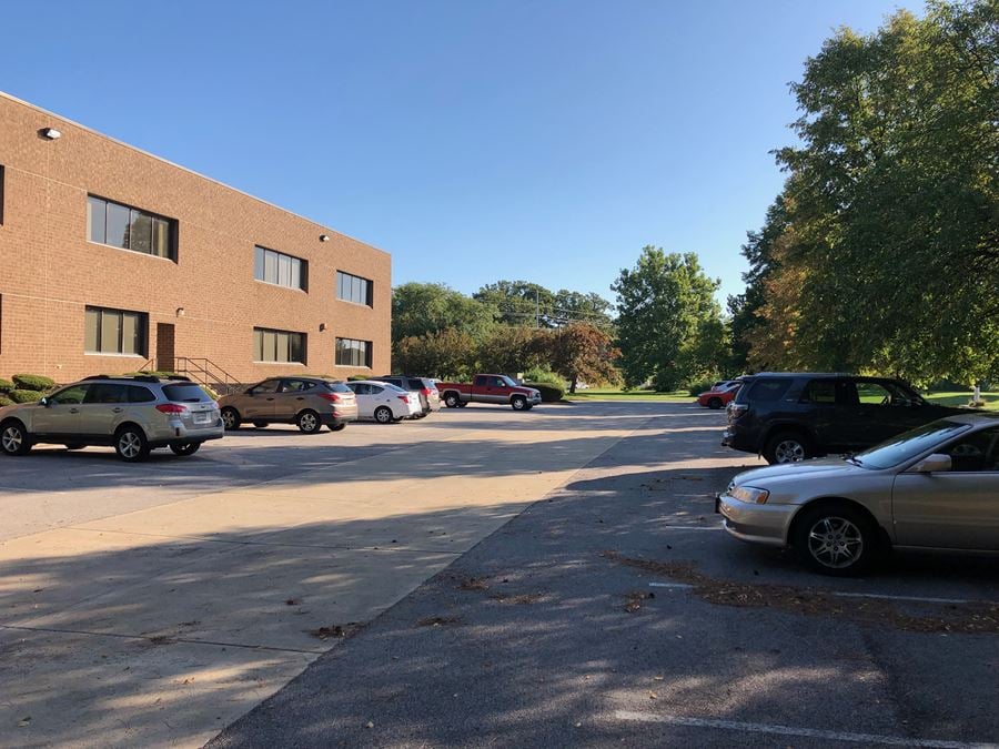 1305 Cumberland Ave, West Lafayette, IN Office Building