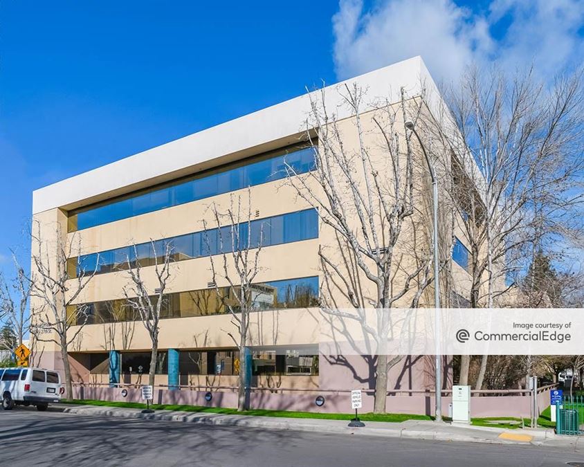 Adventist Health Bakersfield - Medical Office Building
