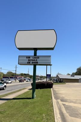 2010 Lamar Ave.