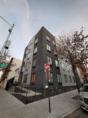 1,200 SF | 494 Jackson Ave | Lower Level Office Space for Lease