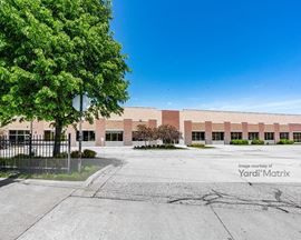 Hiawatha Business Center