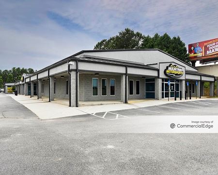 Photo of commercial space at 631 Thornton Road in Lithia Springs