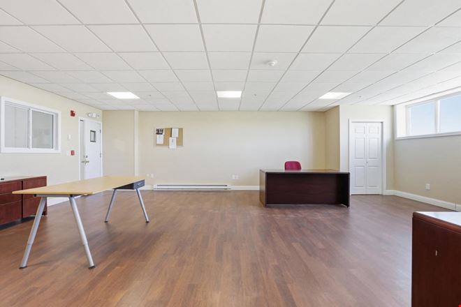 Class B 2,929sf Industrial Flex Condominium for Lease in Newburyport, MA