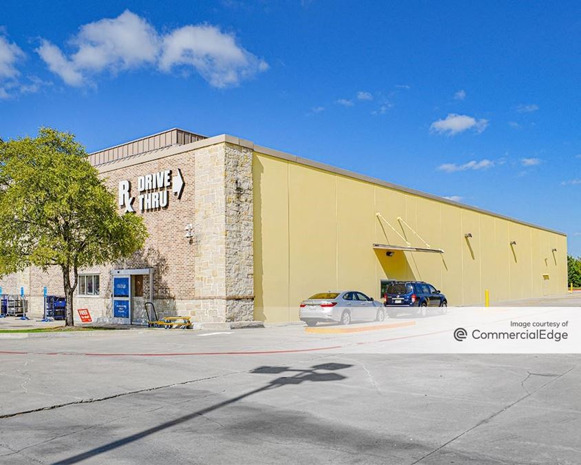 4038 Old Denton Road, Carrollton, TX retail Building