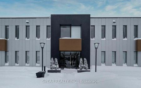Industrial space for Rent at 120 NORFINCH DR in TORONTO