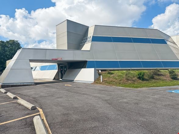 Regus - Pensacola – 545 Brent Lane