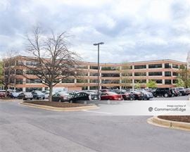 Bellevue Park Corporate Center - 400 Bellevue Pkwy