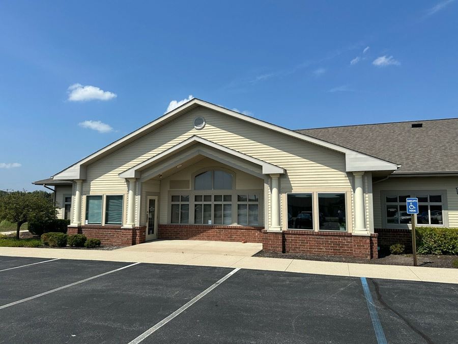 Illinois Rd. Office Suite Available Now!