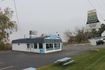 Photo of commercial space at 408 E Comanche Ave in Shabbona